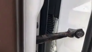 2008 Hyundai accent door checker replacement