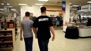 HEROIC SECURITY GUARD SAVES KID AT MALL
