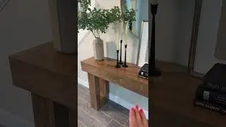 ENTRYWAY CONSOLE TABLE!!