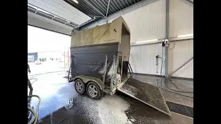 EXTREME CLEANING: HORSE TRAILER FULL OF ALGAE