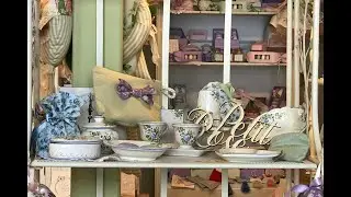 Petit Rose - le Ceramiche Castelli in vetrina
