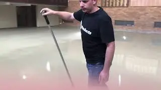 Applying self-levelling LEVELiTe over iTe SLURRY