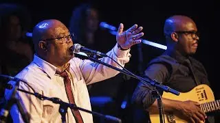 Grupo Tradicionalmente - Luz no Fim do T&uacute;nel (Ao Vivo)