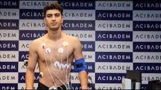 yiğit efe osimhenden hava topu alır