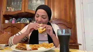 شاورمه الفراخ  وصوص الثومية علي الطريقه السورية  ( الطريقه الحقيقة مليون في الميه ).
