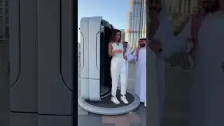 AI Capsule in Dubai TRANSFORMS Girl in Seconds &mdash; Crowd Shocked 😱🔥