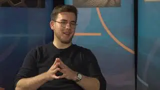 Besz&eacute;lget&eacute;s Pilcz Roland k&eacute;preg&eacute;nyk&eacute;sz&iacute;tővel