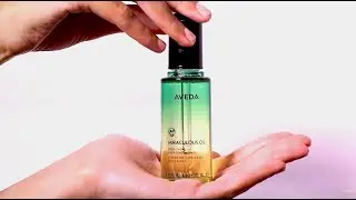 リカルド・ディニスの手による奇跡のオイル | アヴェダ