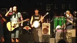 Hayseed Dixie LIVE H.Q. 12 / 30 / 2004