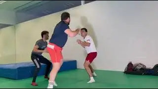 ESCENA: BATALLA DE LOS HÁBITOS