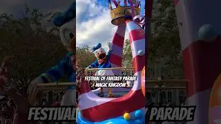 Donald & Pluto&rsquo;s Adorable Wave-a-Palooza! #shorts #disney #festival #parade