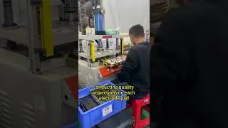 #Factory workers #Work status #Quality inspection