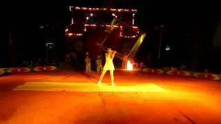 circus act Cube fire show