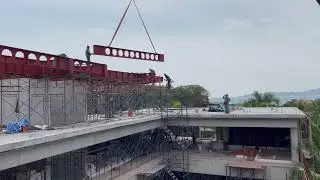 Record-Breaking Villa Construction: Thailand's Largest Steel Box Girder by Mario Kleff