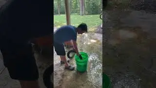 Ridgid shop vac sucking up water #ridgid #water #shopvac #vacuum #vacuumcleaner