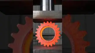 800&deg;C Red Hot Iron Gear vs Hydraulic Press