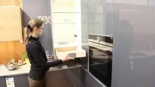 13. Internationale K&uuml;chenmesse in Stuttgart - Eckl&ouml;sung &uuml;ber der K&uuml;chen-Arbeitsplatte