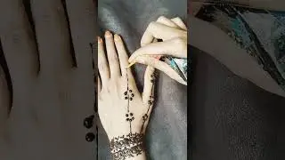 My New Blog video mehandi My sweet design mehandi 🤗🤗🤗😻😻😻#youtubeshorts #mehandidesign #shortvideo 