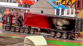 RC truck action at the Modelshow Europe! Amazing detailed R/C trucks!