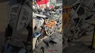 duke250 full sarvice all bike ripering #shortvideo #garage #mechanic #india #duke250