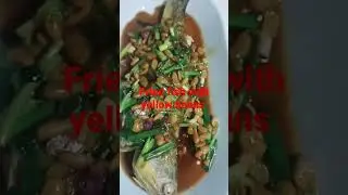 fried fish with yellow bean sauce #asmreating #trendingshorts #yummyfood #satisfyingtaste#friedfish