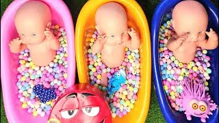 4 Minutes Satisfying Video Mixing Funny Candy ASMR & Make Up in 3 Bathtubs with Magic M&M's Slime