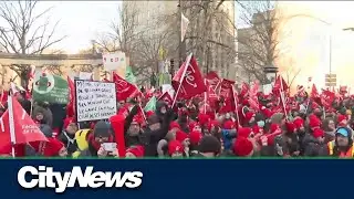 Quebec's FAE teachers union demonstrate during a 'negotiation blitz'