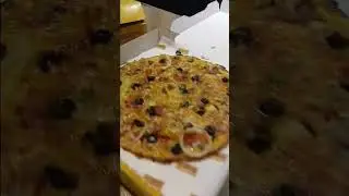 #pizza #pizzalovet #yellowcab
