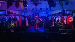 The singers of Jesus - Malalany & Sarobidy 
