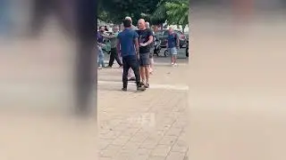 Rissa a colpi di bastone tra venditori ambulanti