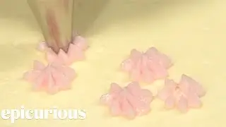 Cake Decorating 101: How to Make Star Flowers