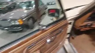 Central locking and power seats