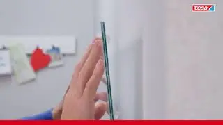 Colle de montage transparente tesa&reg; - Id&eacute;ale pour fixer sur du verre ou des surfaces transparentes
