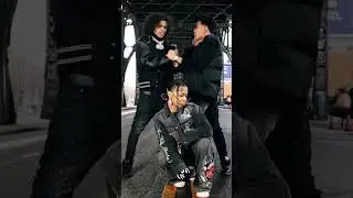 Ого! Sugarhill DDot и DD Osama нападают на кого-то за то, что он наткнулся на Star Bandz в Нью-Йо...