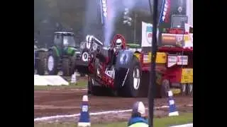 Another Russian Invader - Megapull Stroe 2013 - HWTPF