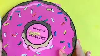 SUGARY COSMETICS DONUT PALETTE