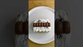 Milka Oreo and Cream Waffle 😋 🧇 #oreo