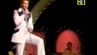 Jerry Lee Lewis - Hold on im coming (The Midnight Special 1973)