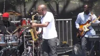 Mike Phillips performs When It Comes to Lovin' Me LIVE