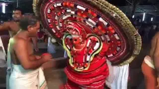 പുത്രക്കാർ തറവാട്ടിൽ കെട്ടിയാടിയ തൊടുന്തട്ട ചാമുണ്ഡി (Thodumthatta chamundi )