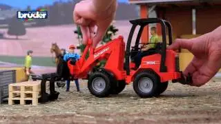 Jucarii Bruder - Incarcator compact Schaffer 2034 cu figurina si accesorii, Bruder 02191