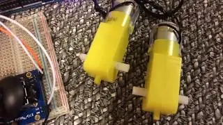 Controlling two DC motors with Seeed studiomotor shield v2.2