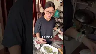 英姐终于出院啦！虽然病房时光告一段落，但康复的旅行还在继续。接下来按时吃药、认真做训练，每一步坚持都是向更好的自己靠近，我们会一直陪着英姐。#小芬妈妈英姐 #脑梗 #清溪 #出院 #家常饭菜