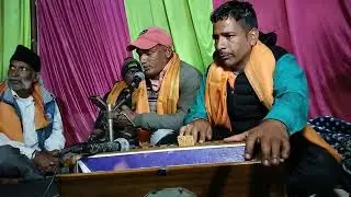 भजनों की श्रृखंला में गायन  में  बहुत सुंदर प्रस्तुति