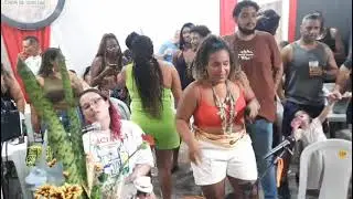 Partido alto &eacute; com o Sambinha Delas! 11 minutos de energia! #sambinhadelas #sambademulher