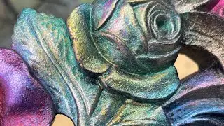Как создать эффект опала с переливающимися цветами с помощью металлизированного воска