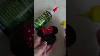 Let's Make Our Our Own Minnie Mouse Keychain!