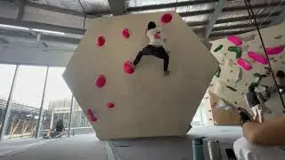 🩷 V4 Boulder - dualtex + smears on overhang
