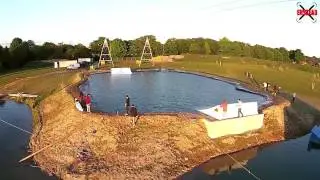 SKYQUAD - WAKEBOARD REDBULL RISING HIGH - TRAINING