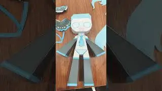 Hatsune Miku papercraft - #art #cartoon #drawing #hatsunemiku #papercraft #paper #criatividade